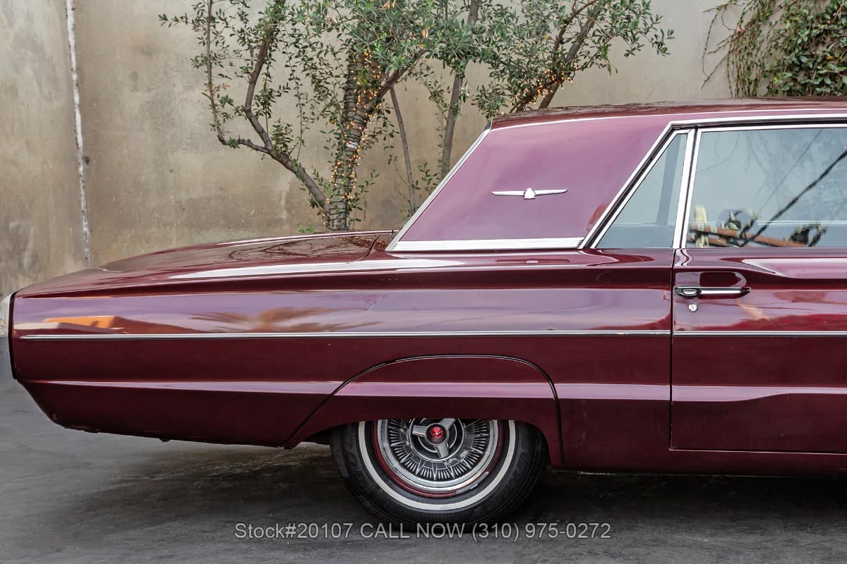 1964 Ford Thunderbird Hardtop Coupe thumbnail 9