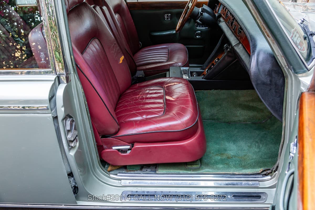 1976 Rolls-Royce Silver Shadow Long-Wheel-Base thumbnail 16