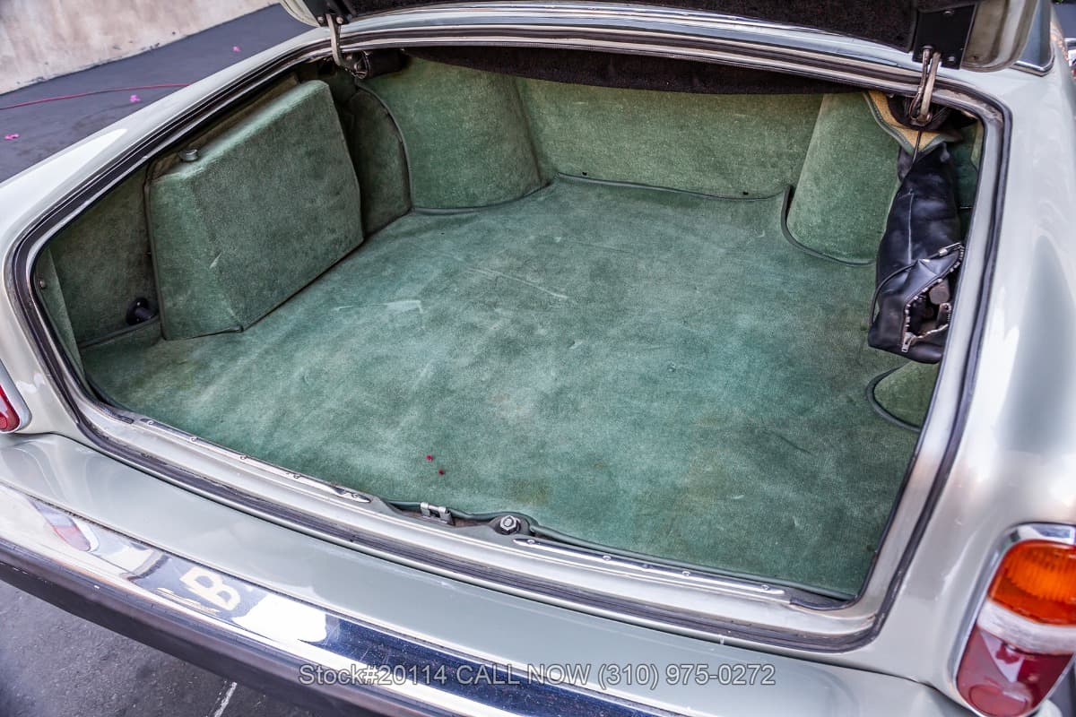 1976 Rolls-Royce Silver Shadow Long-Wheel-Base thumbnail 19