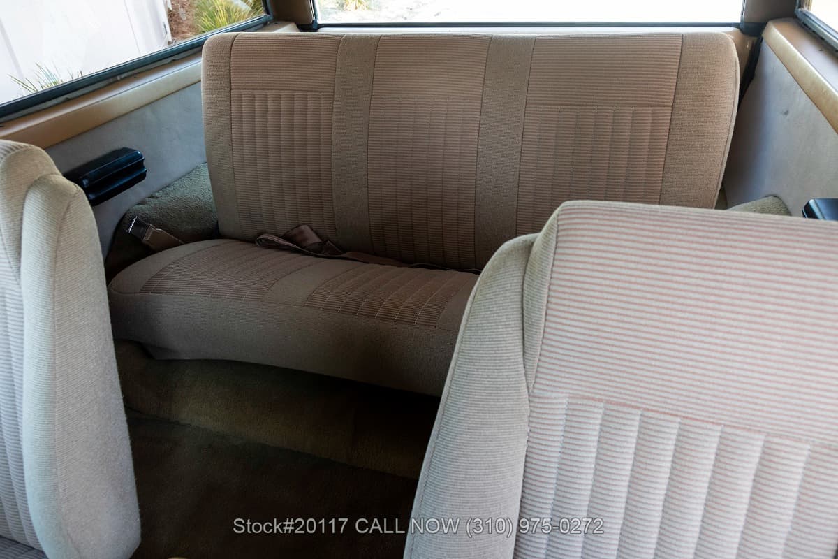 1990 Ford Bronco Custom 4X4 thumbnail 9