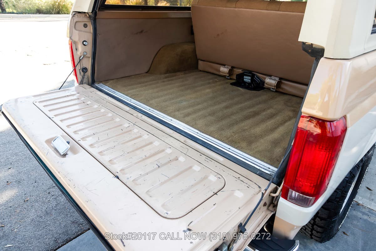 1990 Ford Bronco Custom 4X4 thumbnail 14