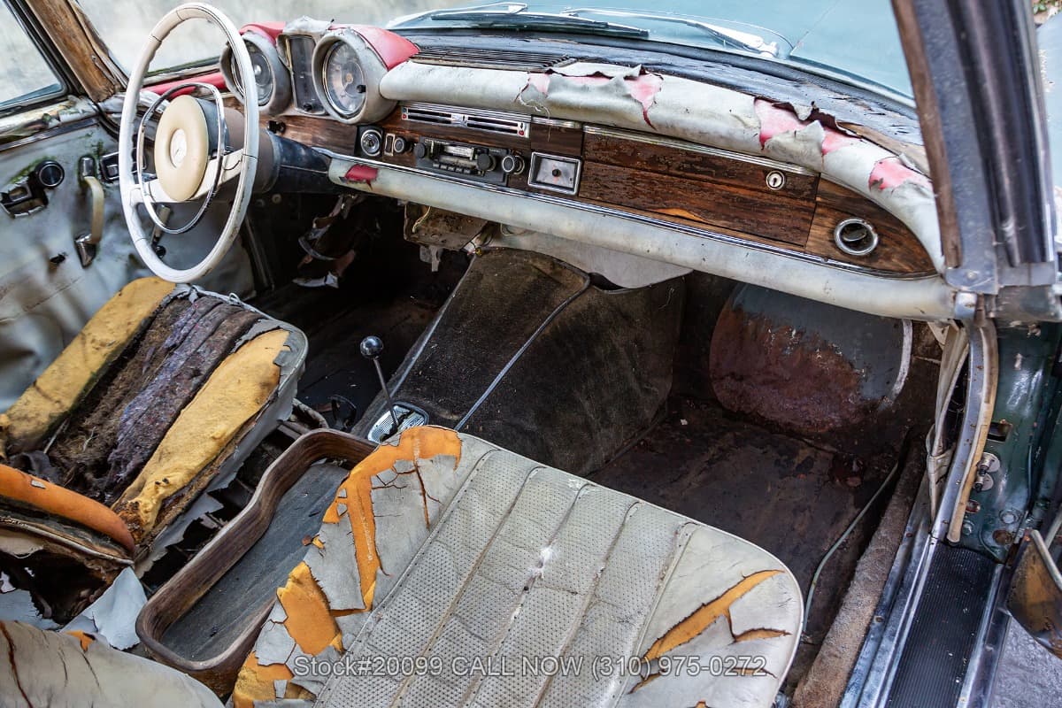 1969 Mercedes 280SE Coupe thumbnail 19