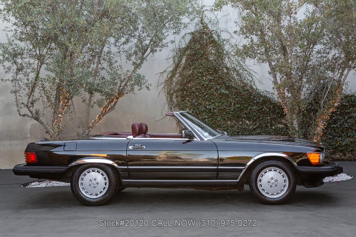 1988 Mercedes 560SL thumbnail 3