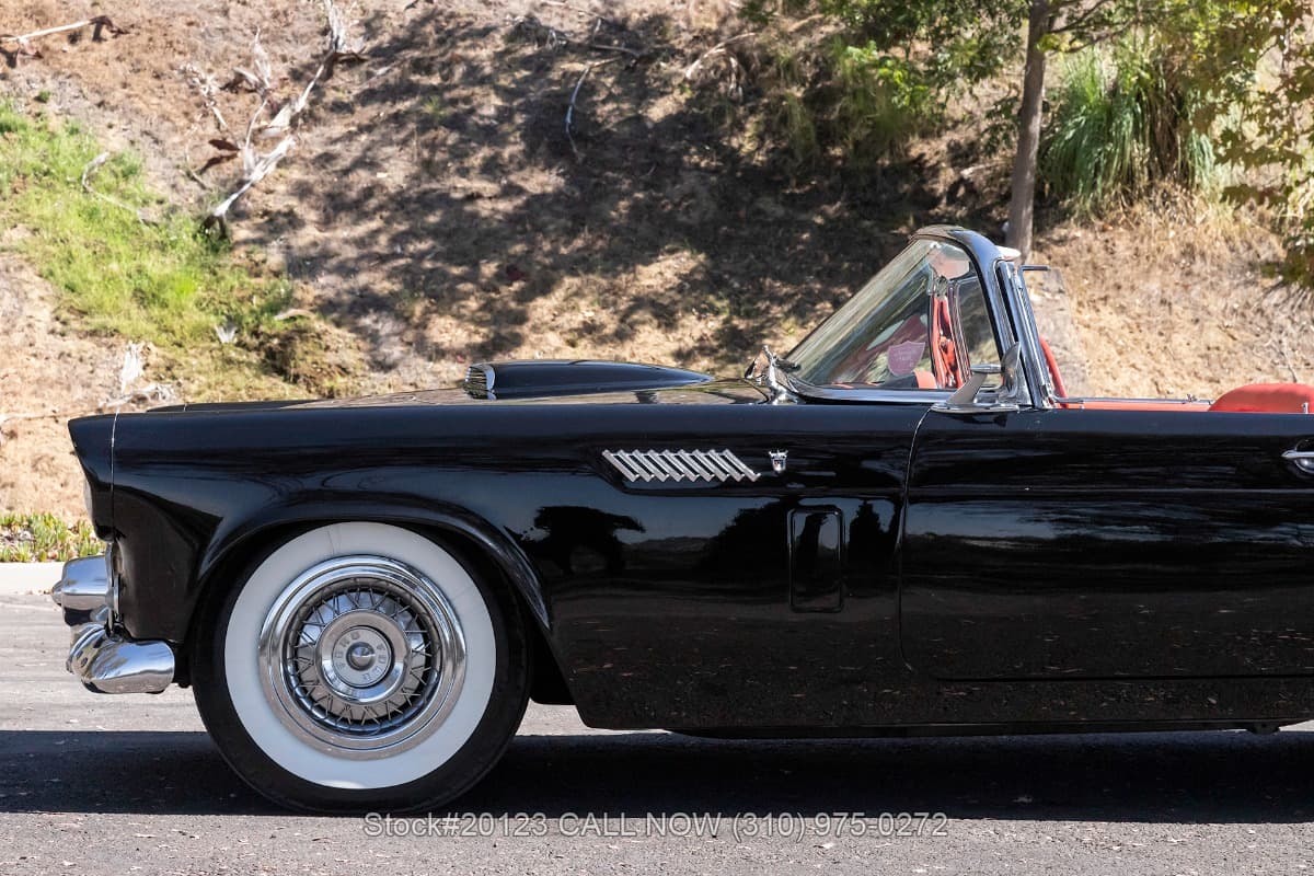 1956 Ford Thunderbird Convertible thumbnail 15