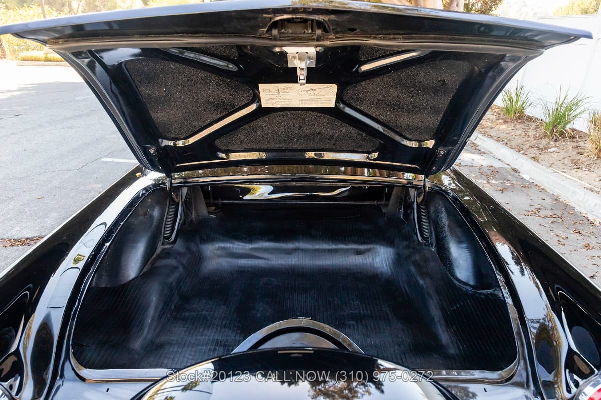 1956 Ford Thunderbird Convertible thumbnail 22