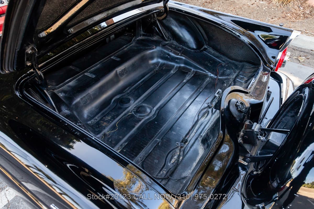 1956 Ford Thunderbird Convertible thumbnail 23