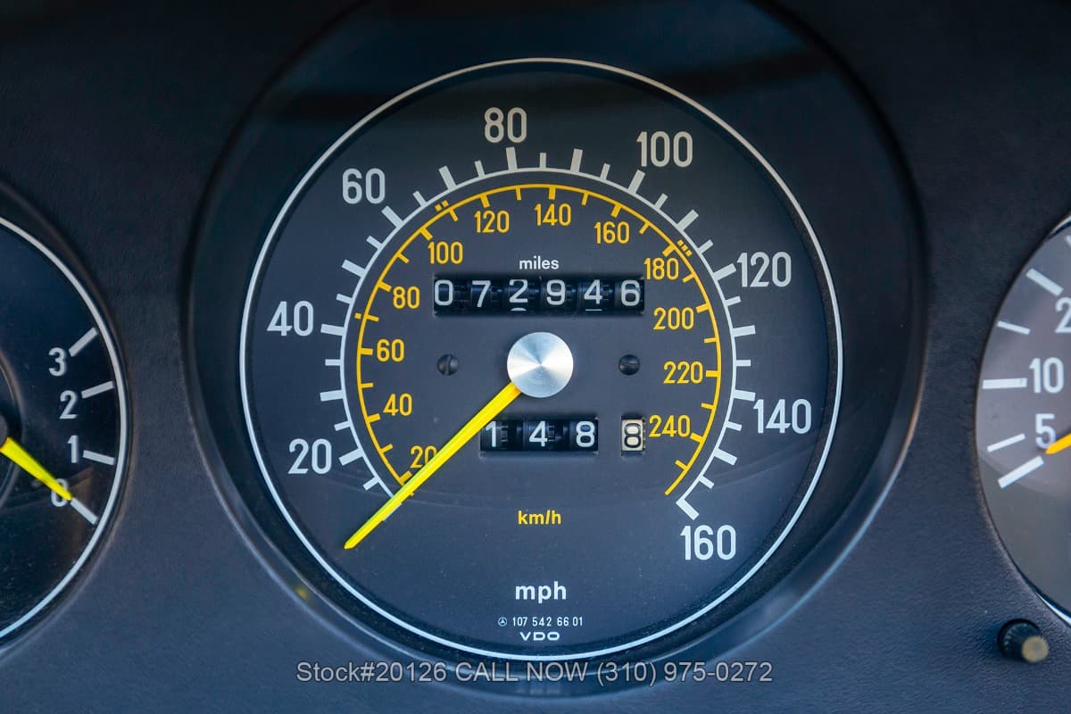 1983 Mercedes 380SL with 2 tops thumbnail 17
