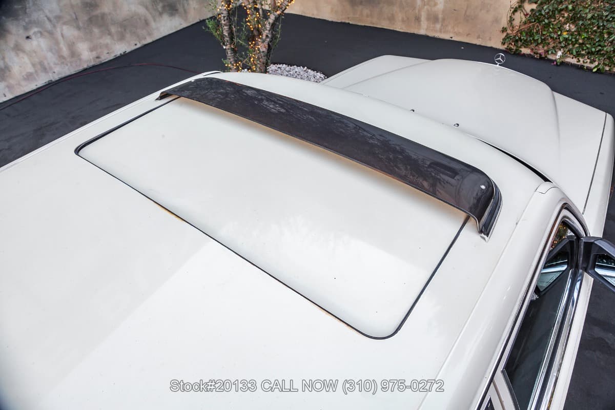 1989 Mercedes 560SEL thumbnail 10