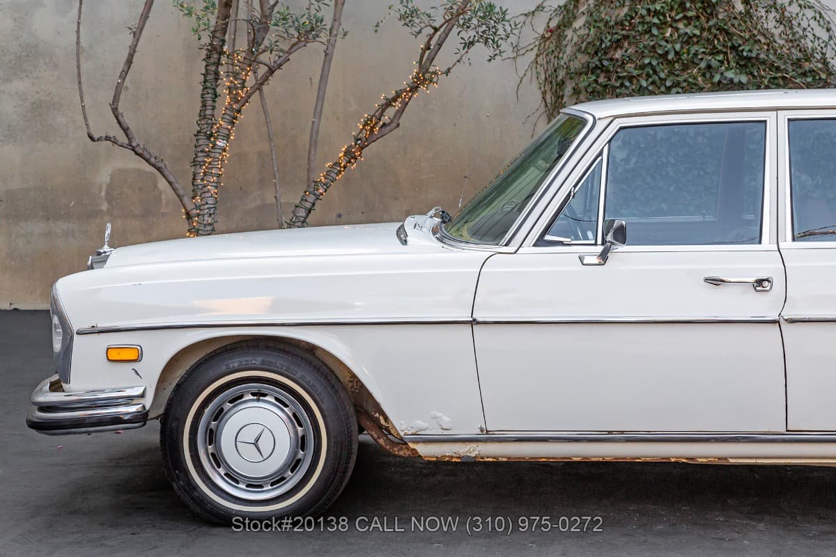 1972 Mercedes 280SE 4.5 thumbnail 9