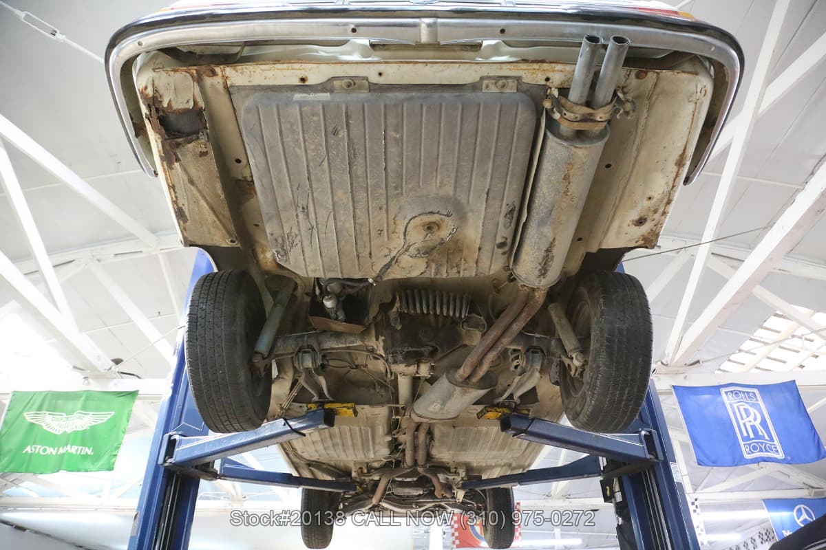 1972 Mercedes 280SE 4.5 thumbnail 26