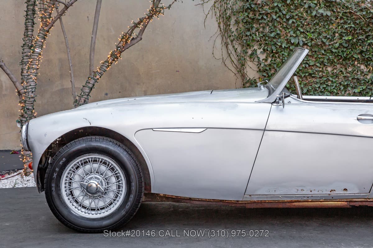 1959 Austin-Healey 100-6 Convertible Sports Car thumbnail 10