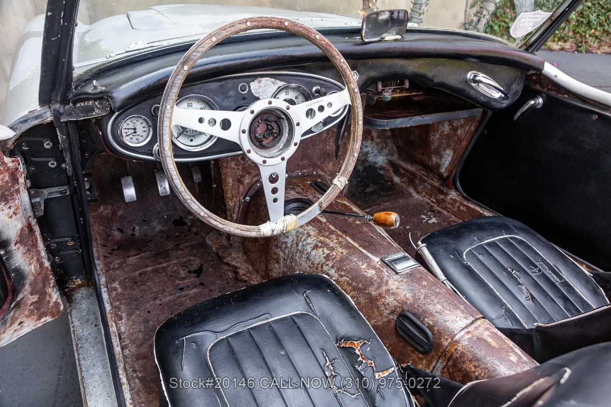 1959 Austin-Healey 100-6 Convertible Sports Car thumbnail 13