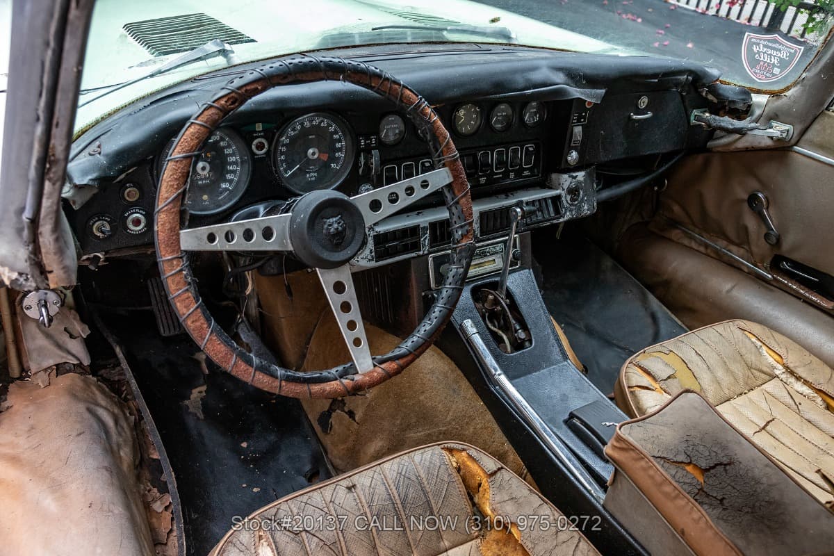 1971 Jaguar XKE V12 2+2 Series III thumbnail 14