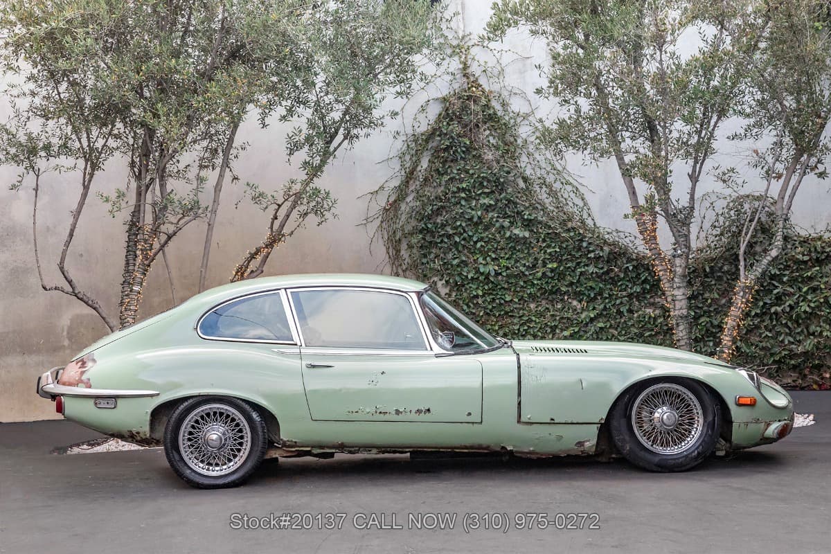 1971 Jaguar XKE V12 2+2 Series III thumbnail 4