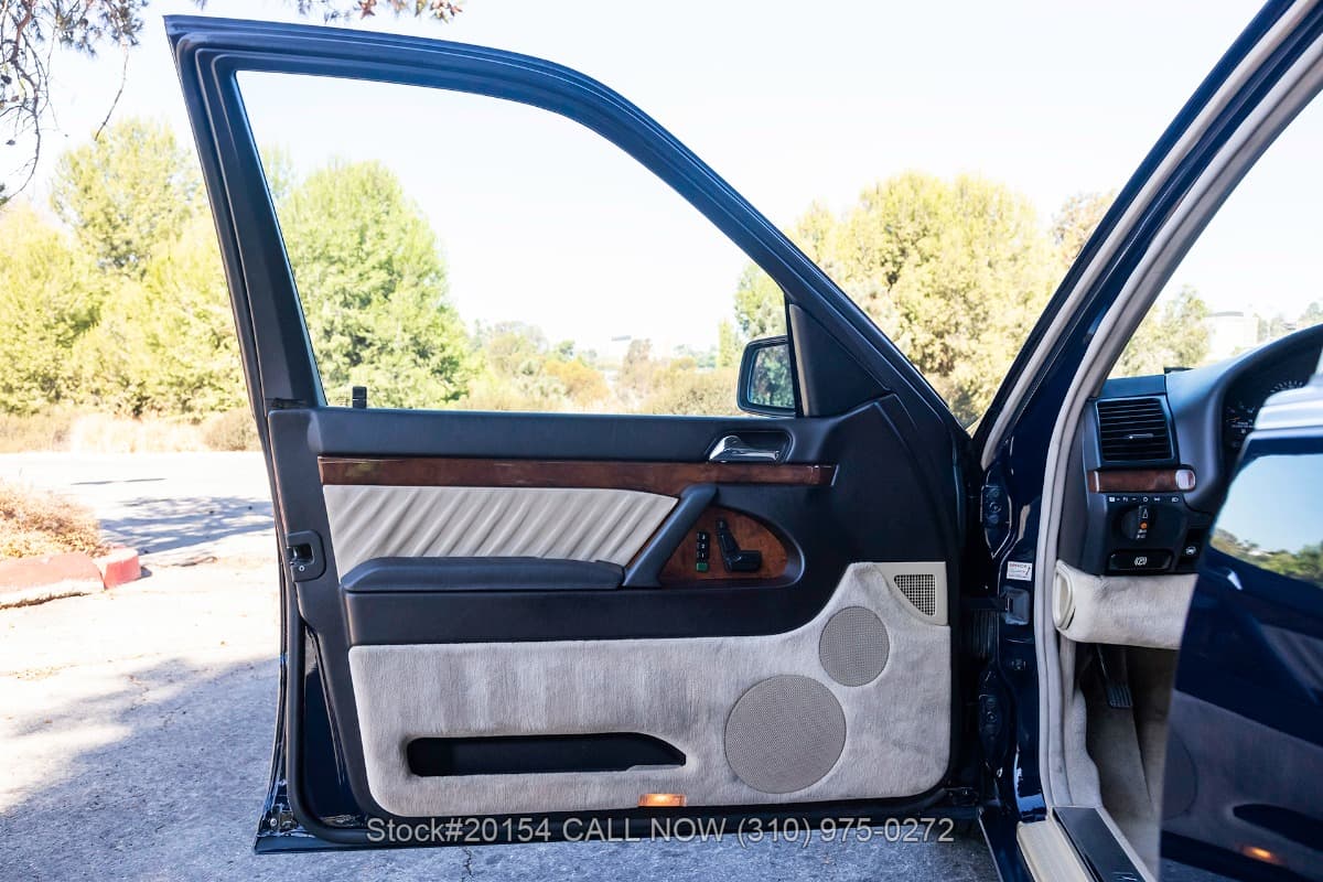 1993 Mercedes 500SEL thumbnail 12