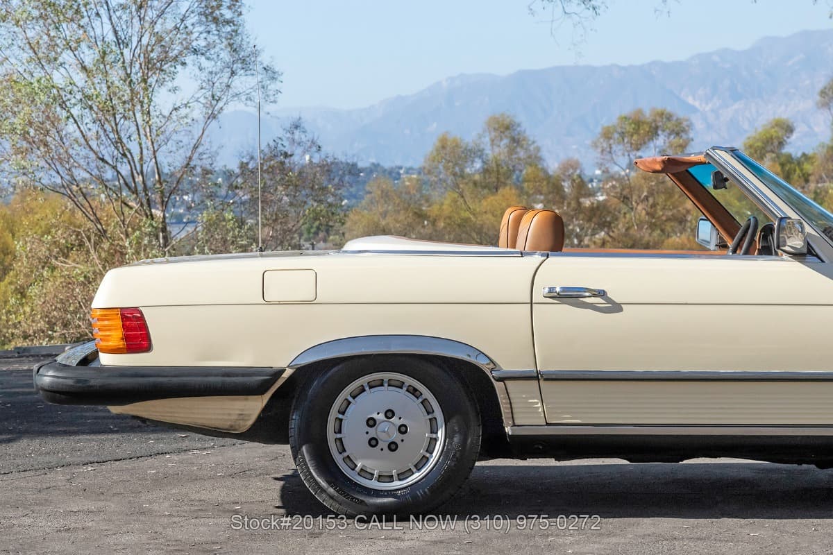 1977 Mercedes 450SL with two tops thumbnail 10