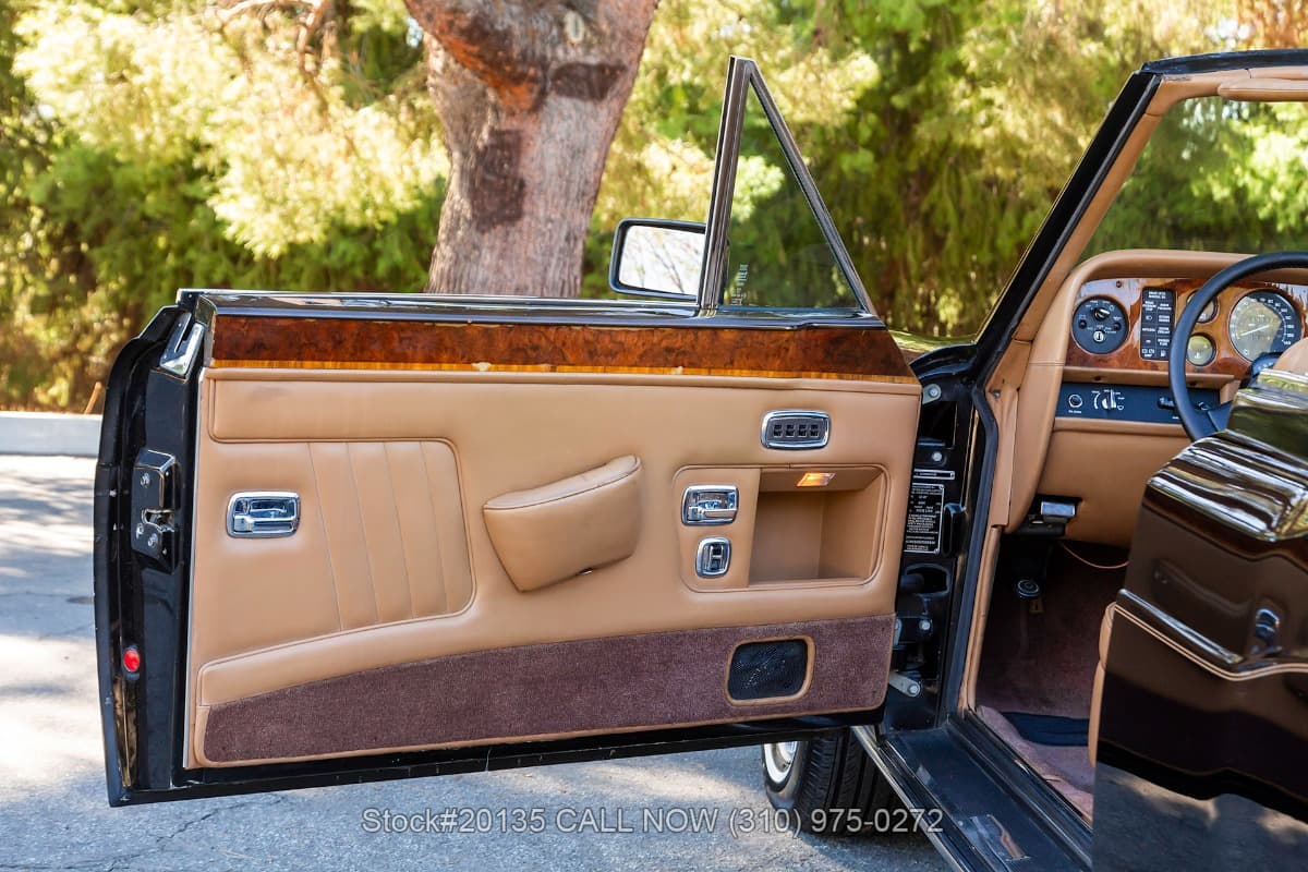 1988 Rolls-Royce Corniche II Convertible thumbnail 14