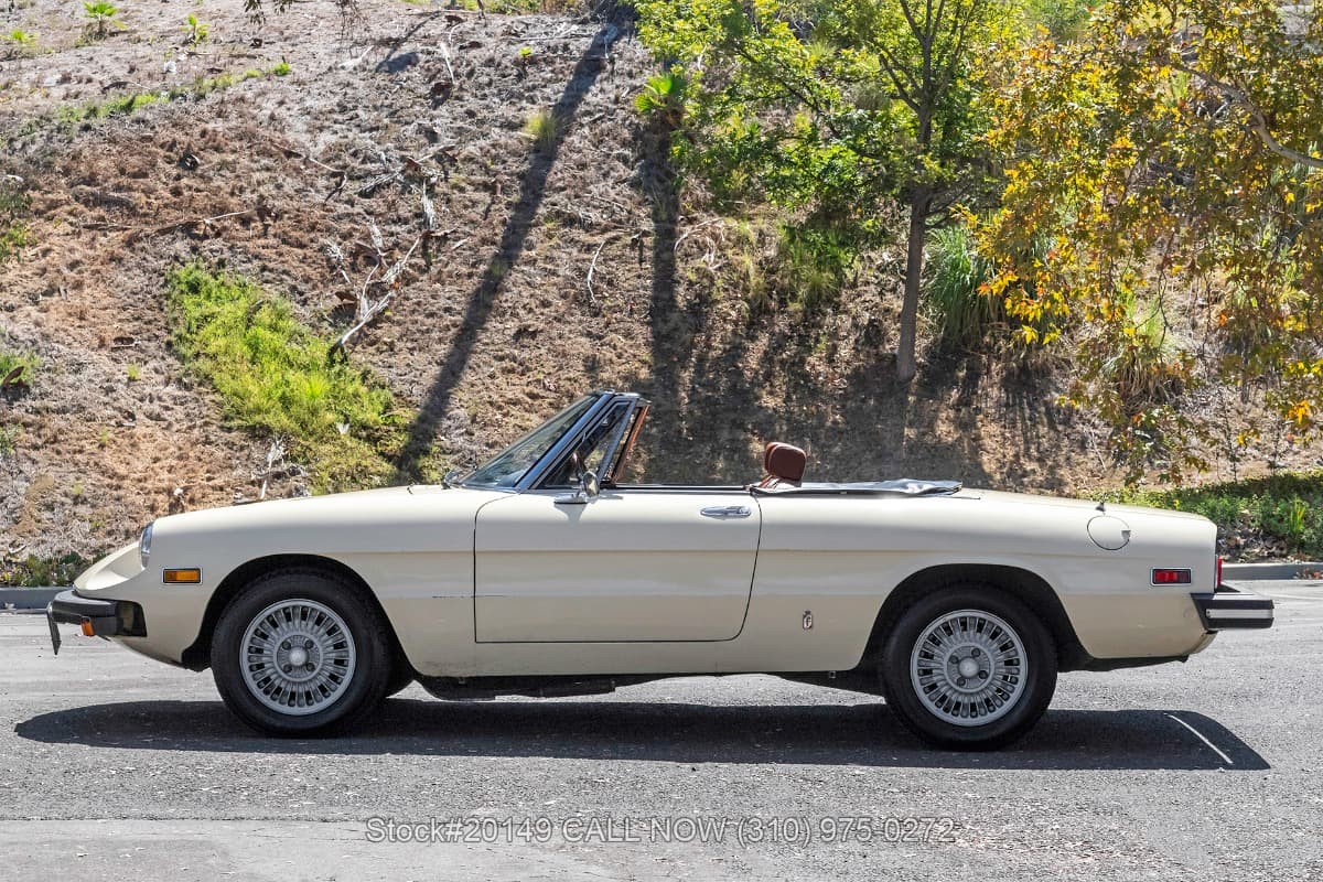 1977 Alfa Romeo Spider Veloce 2000 thumbnail 13