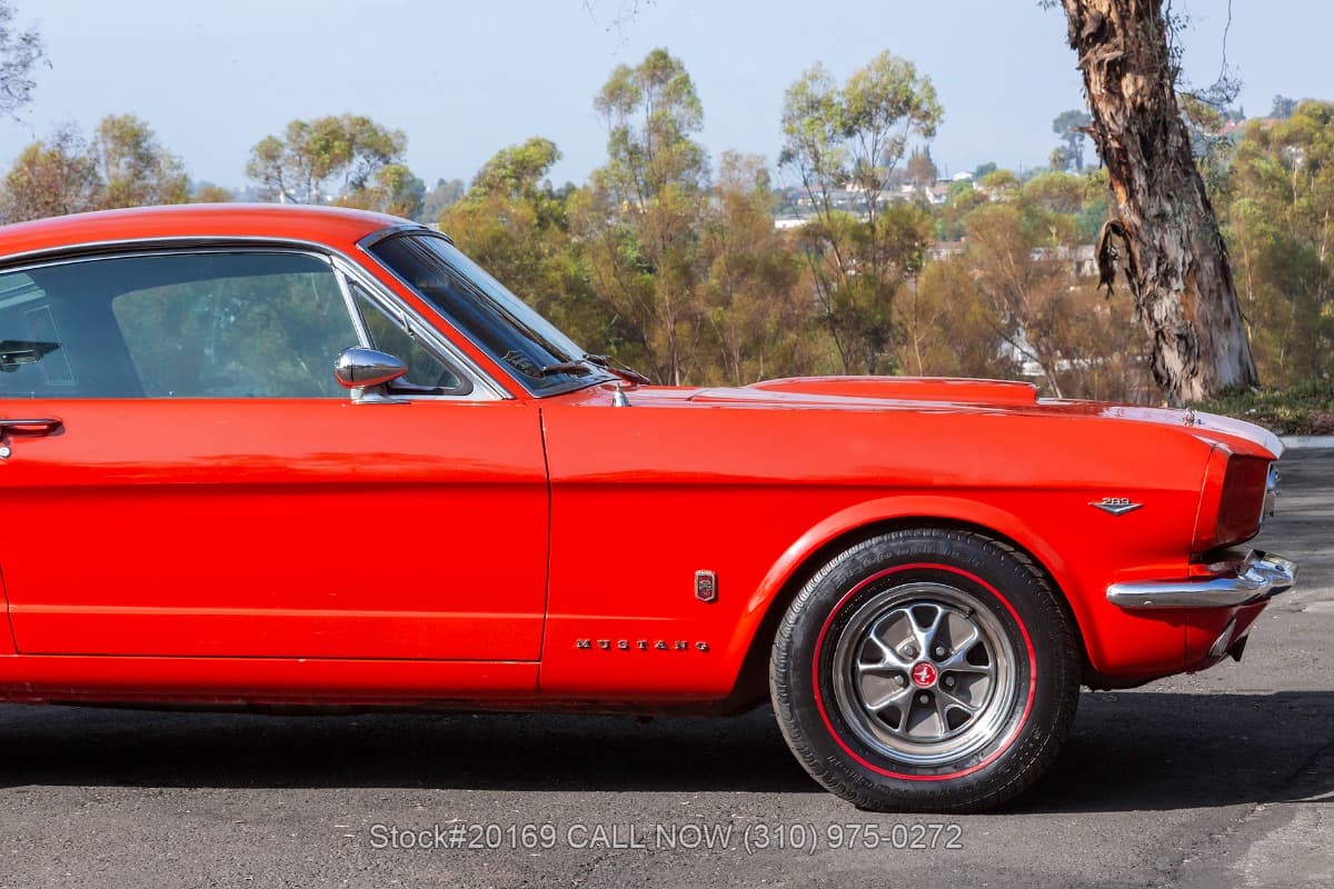 1965 Ford Mustang A-Code Fastback thumbnail 9