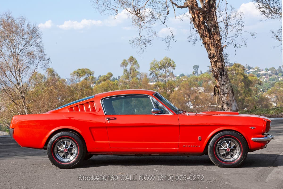 1965 Ford Mustang A-Code Fastback thumbnail 4