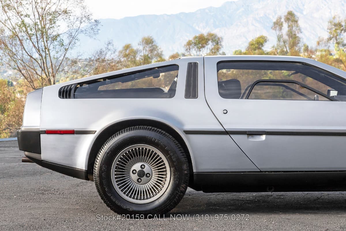 1981 DeLorean DMC-12 thumbnail 12