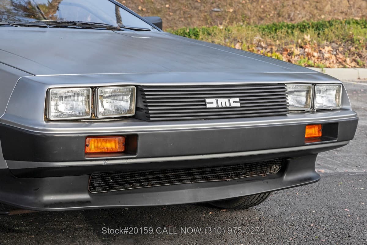 1981 DeLorean DMC-12 thumbnail 4