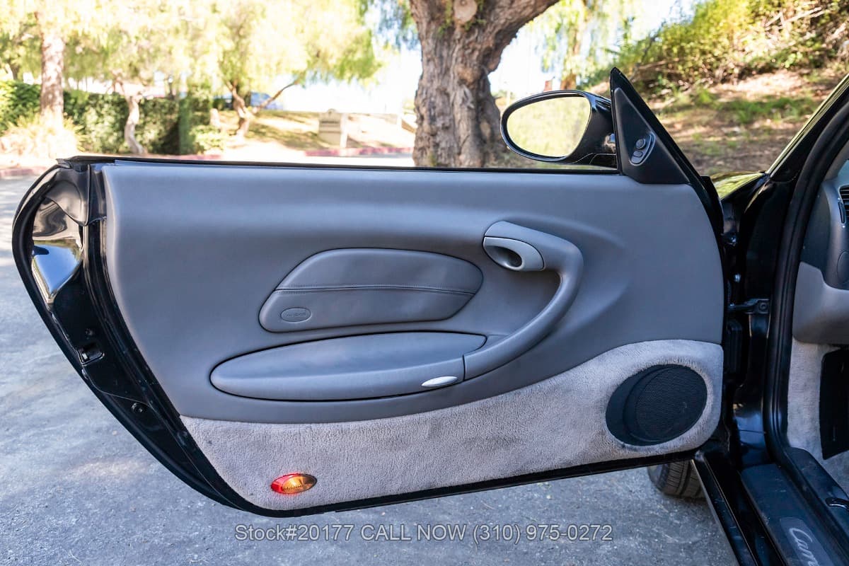 1999 Porsche 996 Carrera Cabriolet 6-Speed thumbnail 15