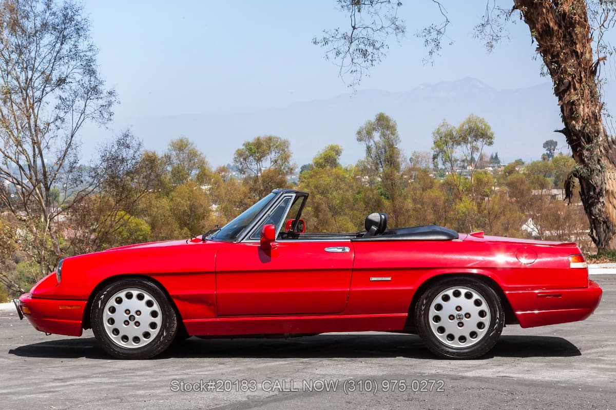1992 Alfa Romeo Spider Veloce 5-Speed thumbnail 11