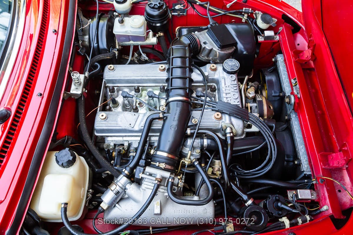 1992 Alfa Romeo Spider Veloce 5-Speed thumbnail 25