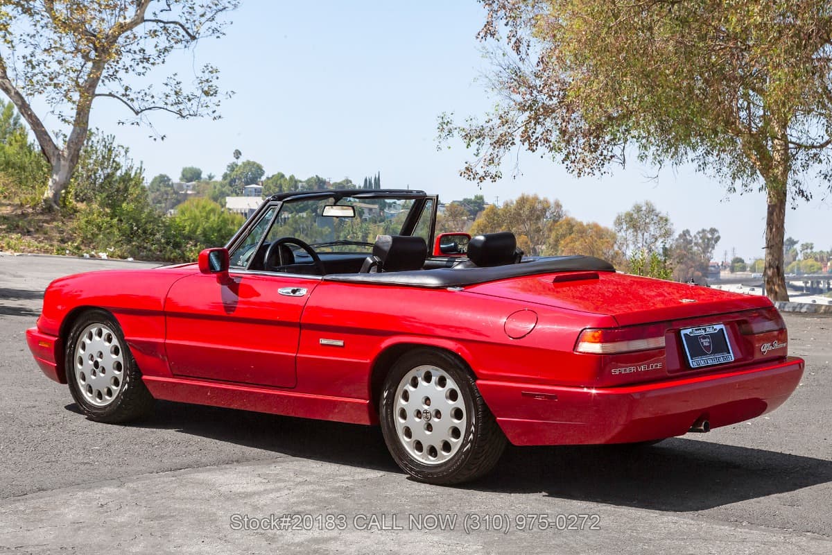 1992 Alfa Romeo Spider Veloce 5-Speed thumbnail 4