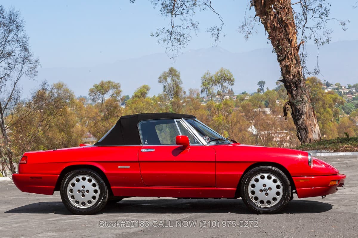 1992 Alfa Romeo Spider Veloce 5-Speed thumbnail 6