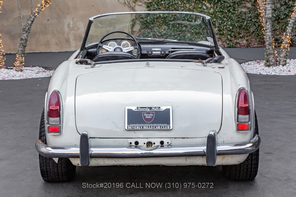 1962 Alfa Romeo 2000 Spider thumbnail 5