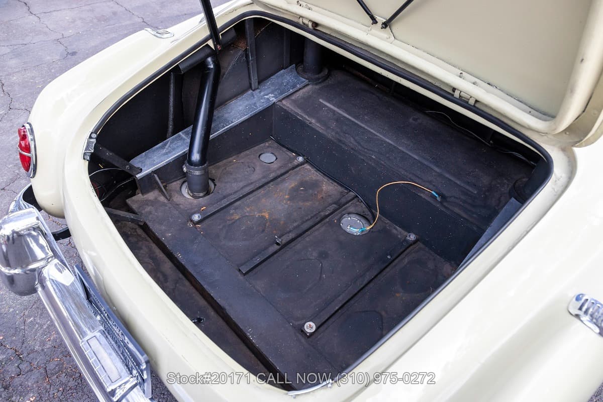1953 Nash-Healey Le Mans Coupe thumbnail 21