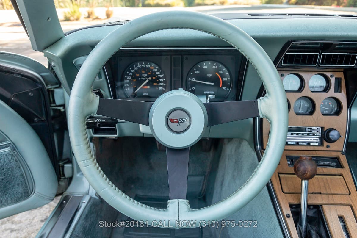 1982 Chevrolet Corvette T-Top thumbnail 17