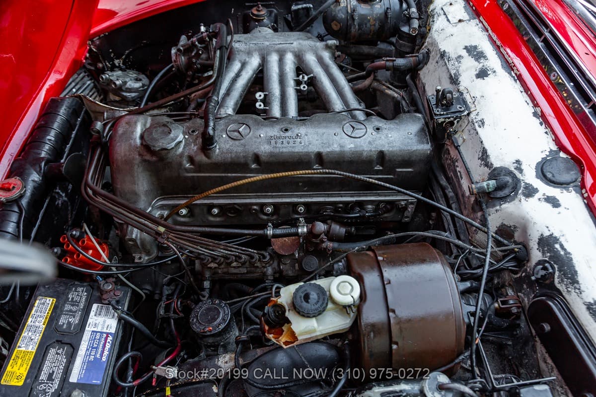 1967 Mercedes 230SL thumbnail 27