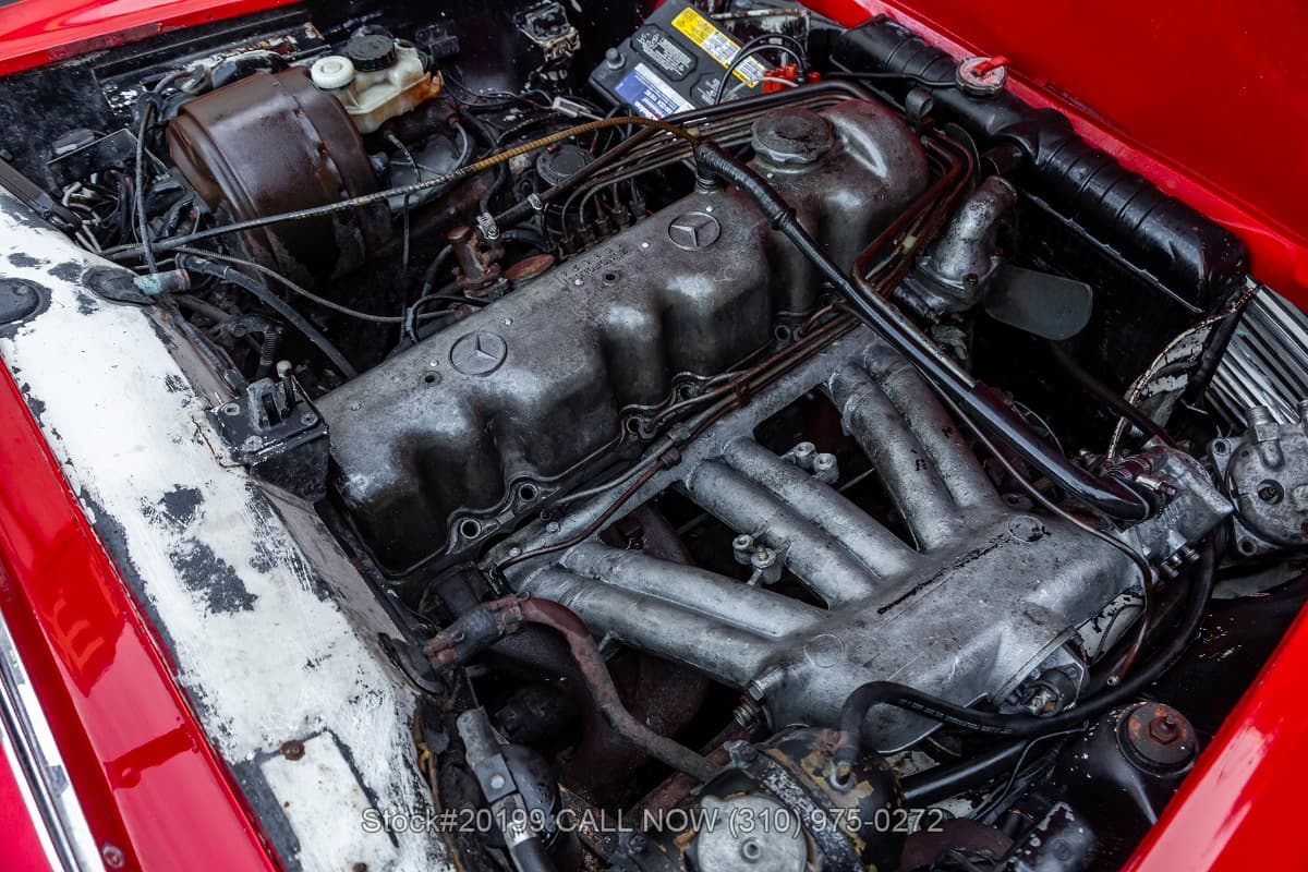 1967 Mercedes 230SL thumbnail 29
