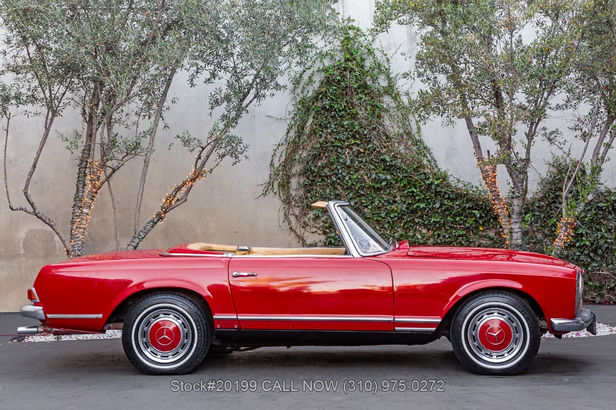 1967 Mercedes 230SL thumbnail 4