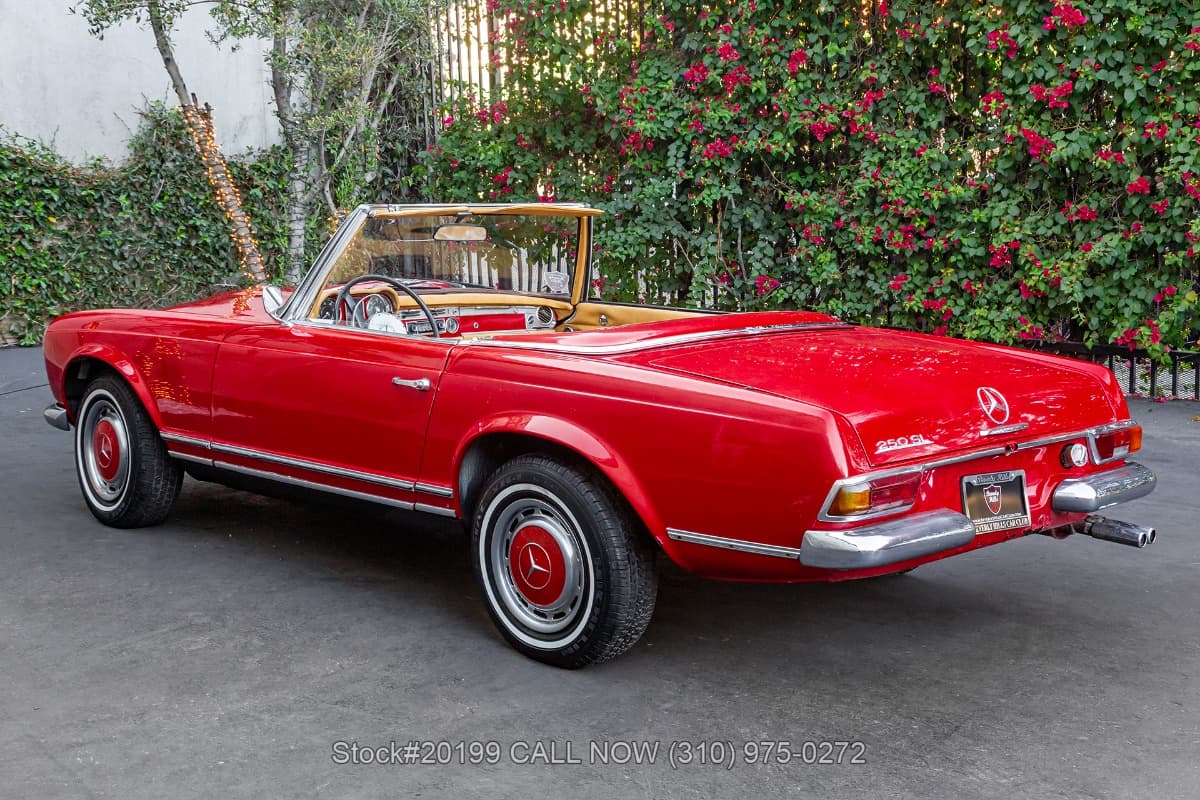 1967 Mercedes 230SL thumbnail 6