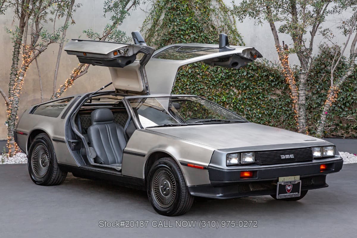 1982 DeLorean DMC-12 5-Speed — photo 1