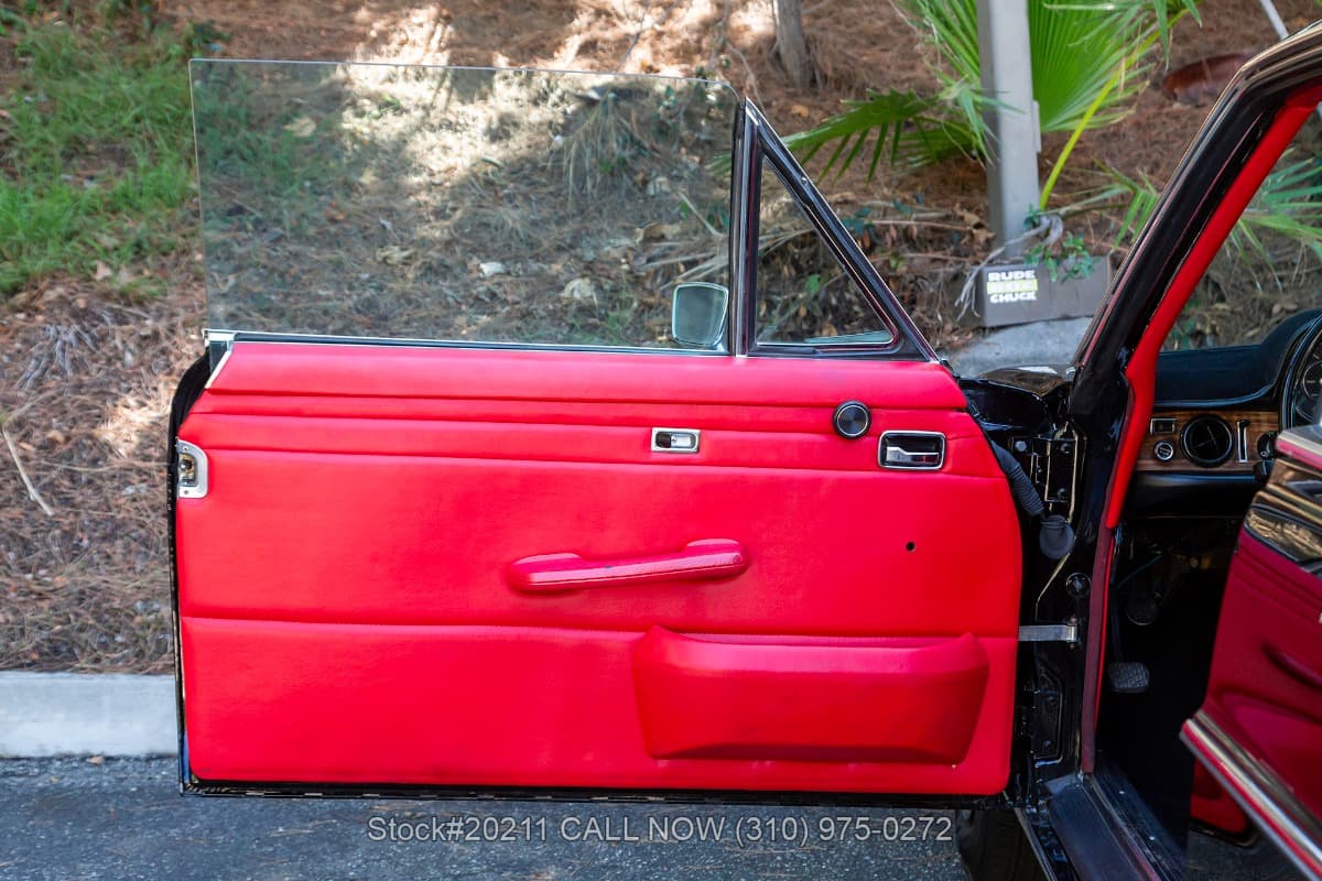 1972 Mercedes 250C 2.8L thumbnail 14