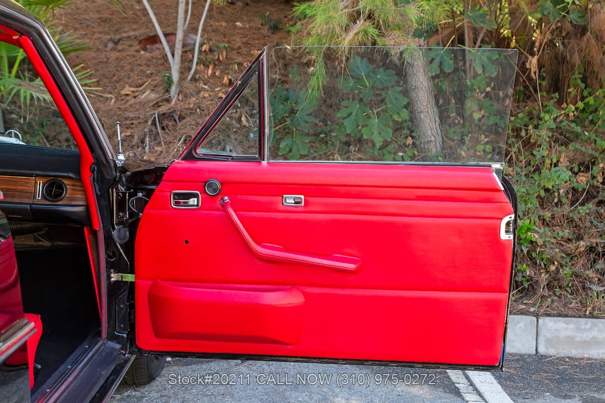 1972 Mercedes 250C 2.8L thumbnail 21