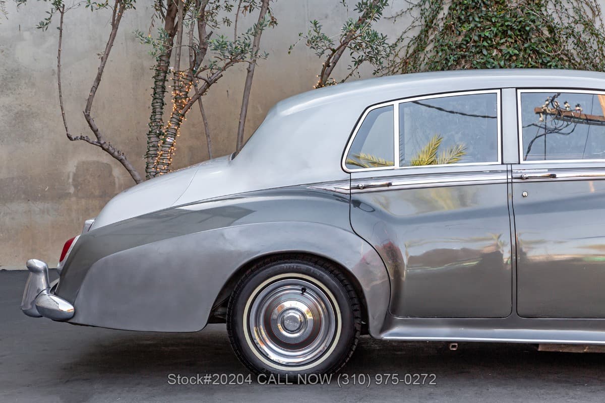 1960 Bentley S2 Saloon Right-Hand-Drive thumbnail 7