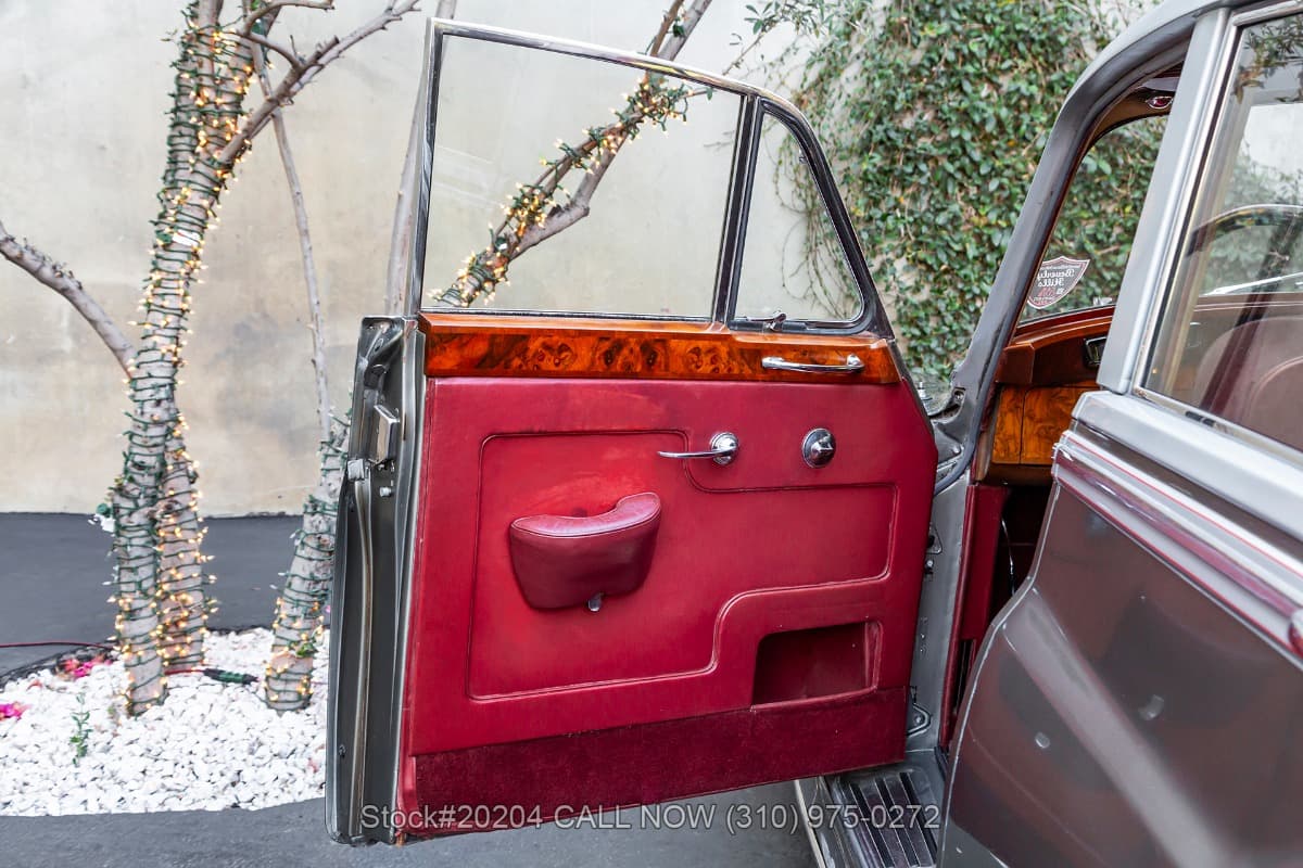 1960 Bentley S2 Saloon Right-Hand-Drive thumbnail 9