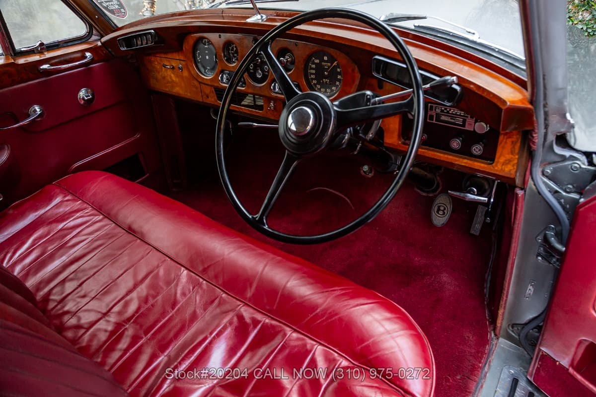1960 Bentley S2 Saloon Right-Hand-Drive thumbnail 16