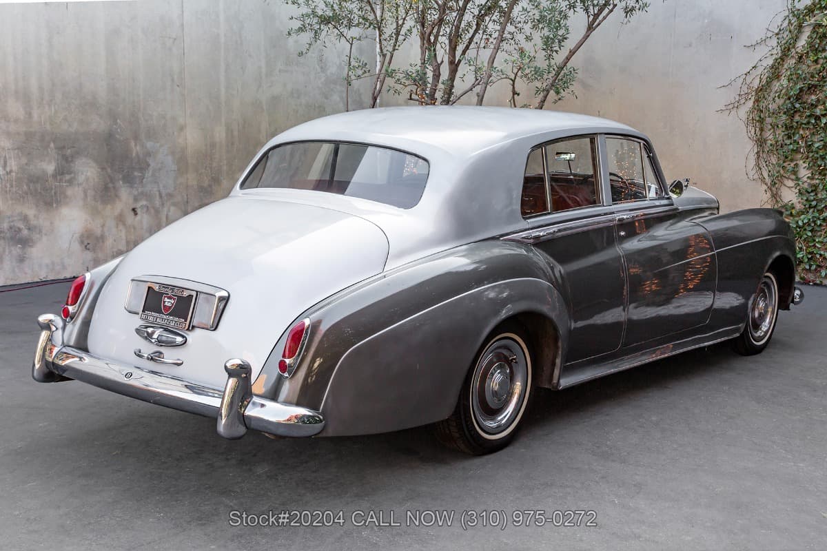 1960 Bentley S2 Saloon Right-Hand-Drive thumbnail 4