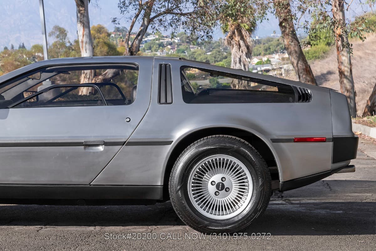 1981 DeLorean DMC-12 thumbnail 10