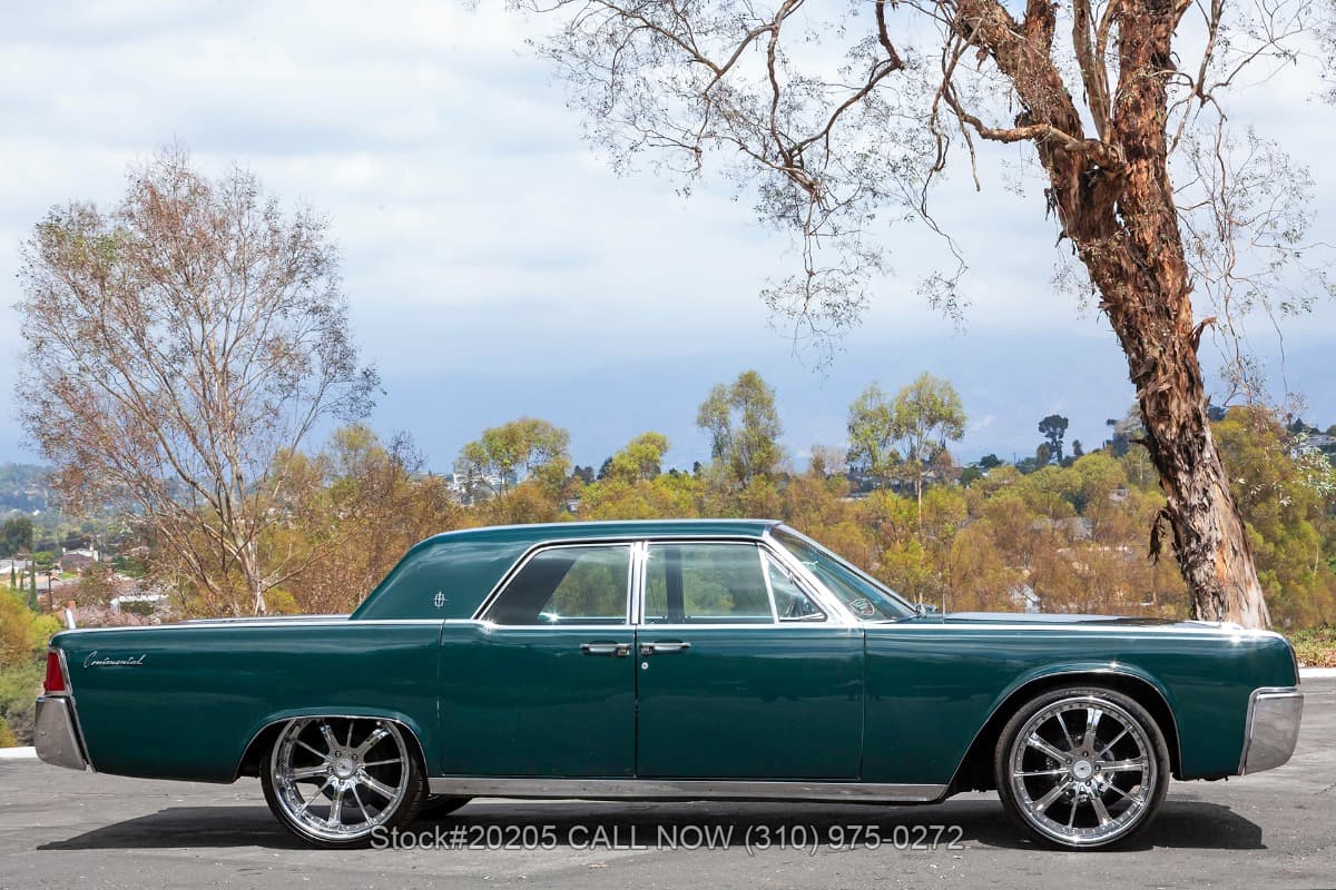 1963 Lincoln Continental 4-Door Sedan thumbnail 3
