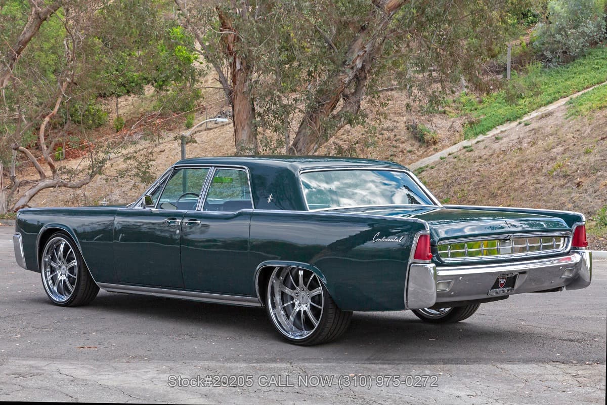 1963 Lincoln Continental 4-Door Sedan thumbnail 5