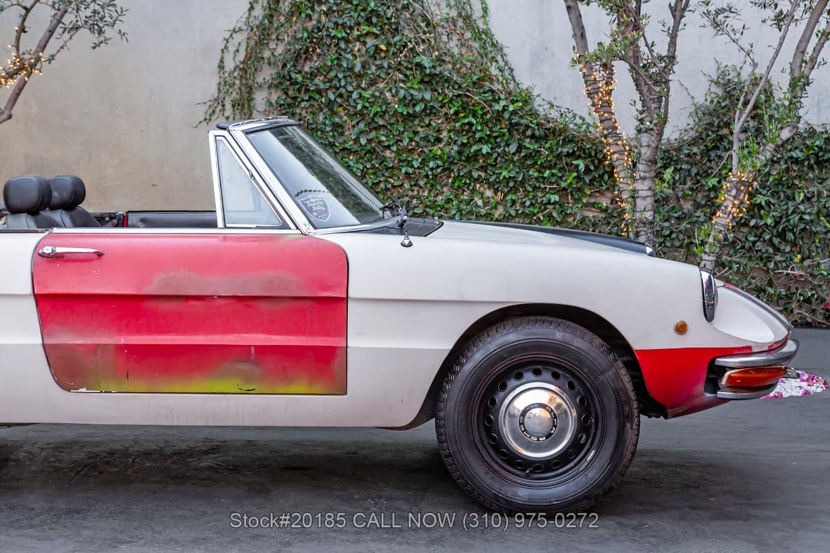 1969 Alfa Romeo 1750 Spider Veloce Series 1 Round-Tail thumbnail 11