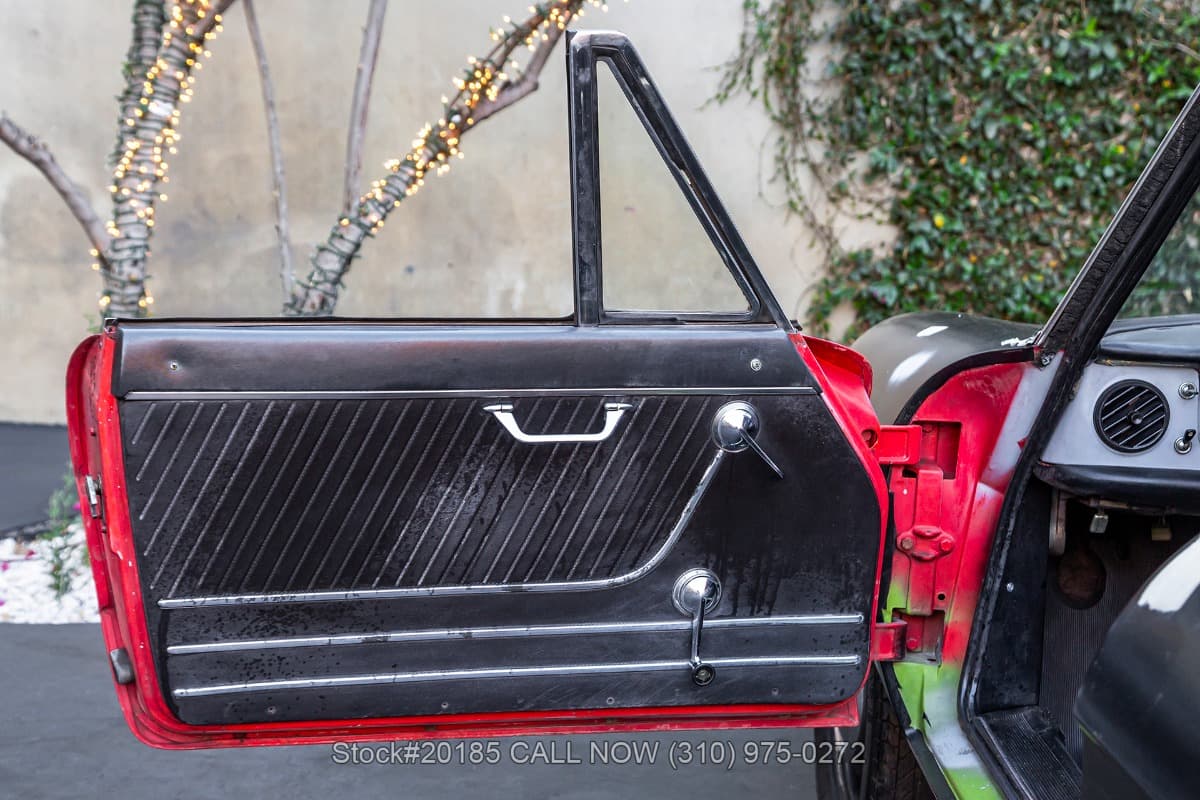 1969 Alfa Romeo 1750 Spider Veloce Series 1 Round-Tail thumbnail 14